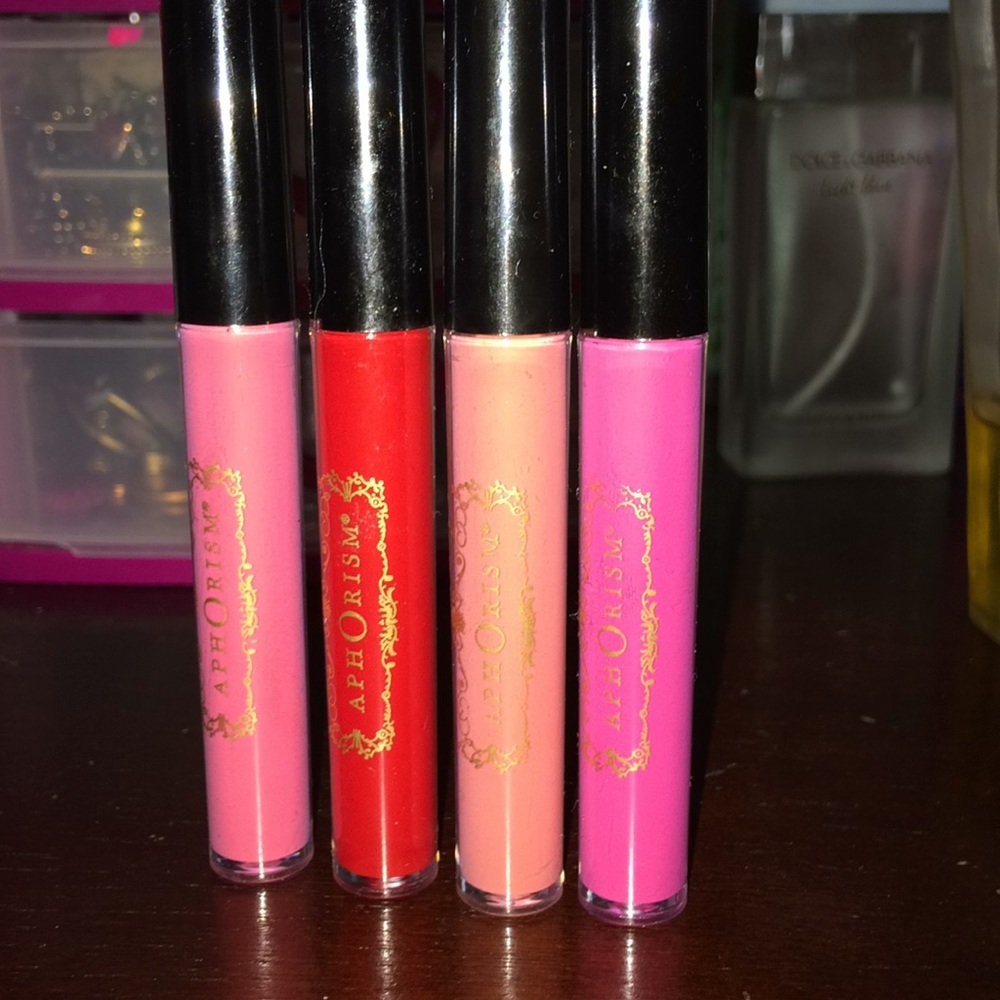 AphOrism lipgloss